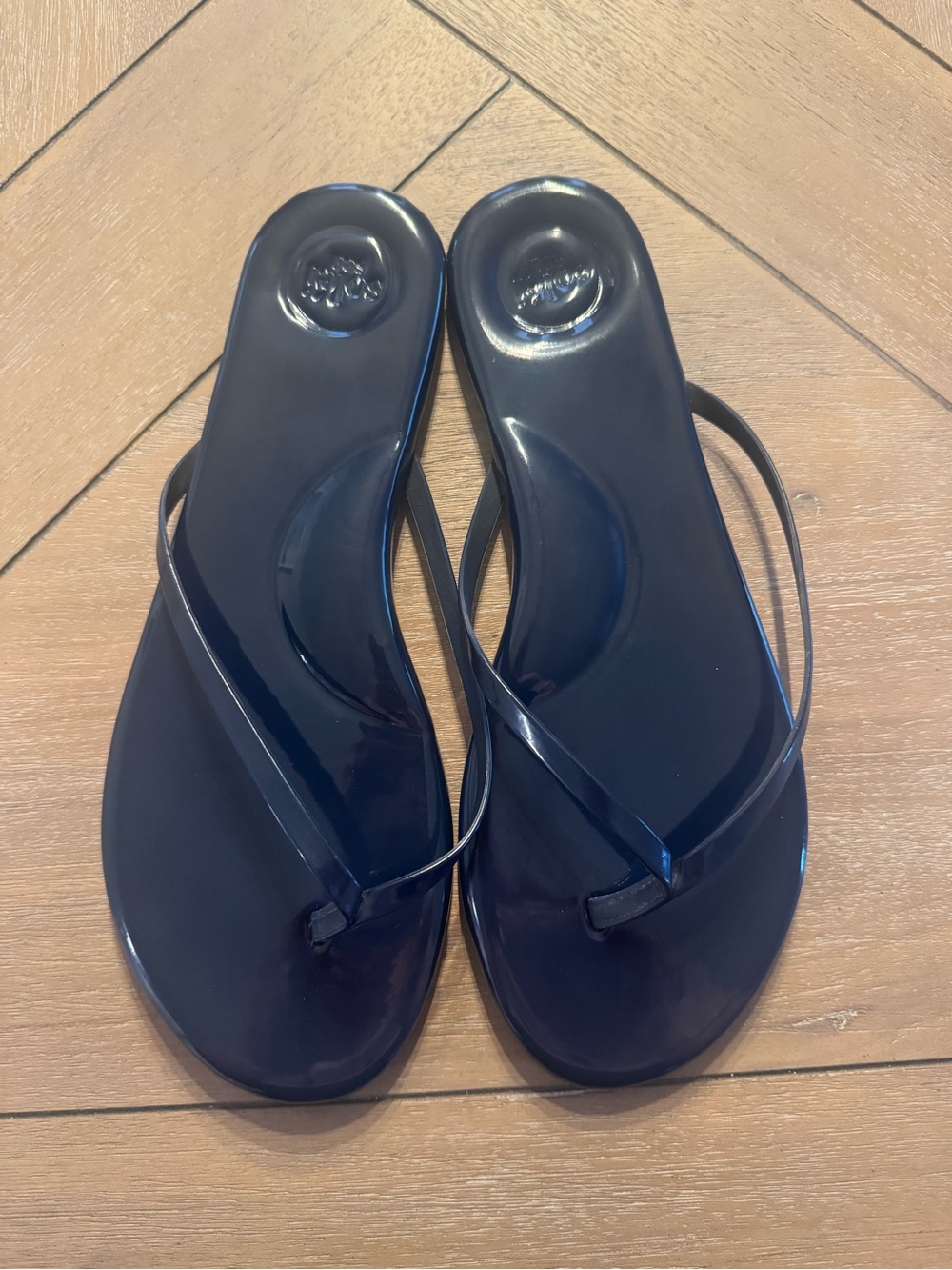 Soléi Sea Navy Flip Flop Sandals - Picture 3 of 12